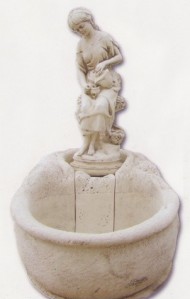 Bassin - fillette avec cruche