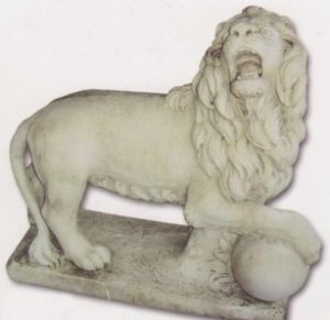 Lion avec balle - moyen - gauche